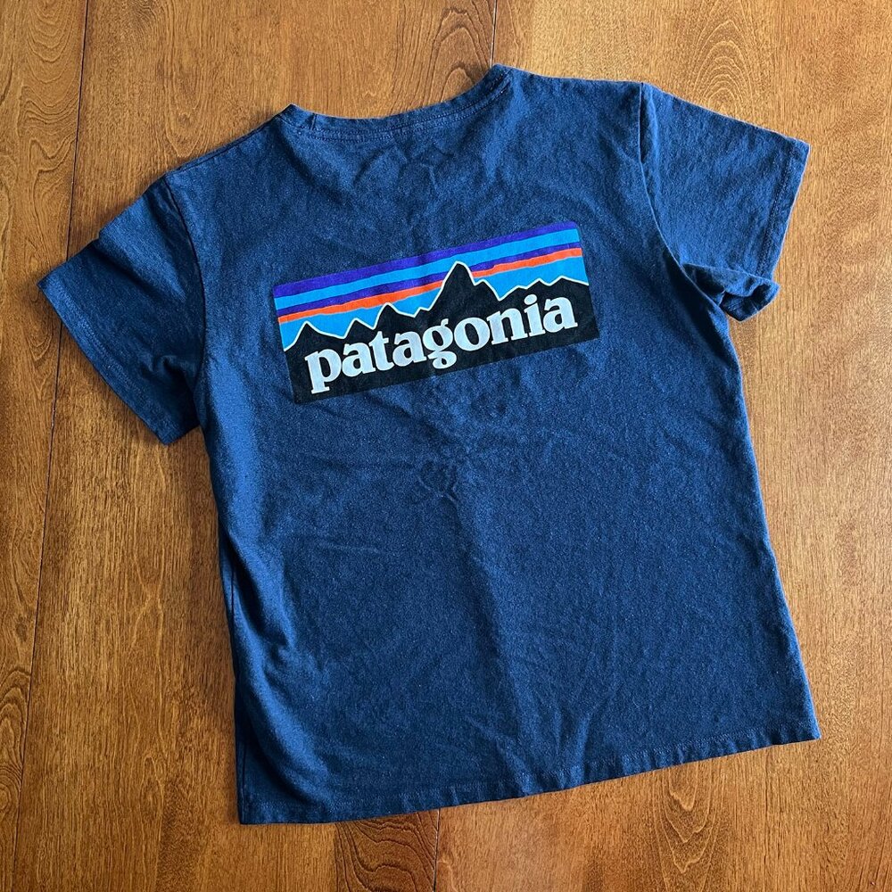 Patagonia logo tee XS/S